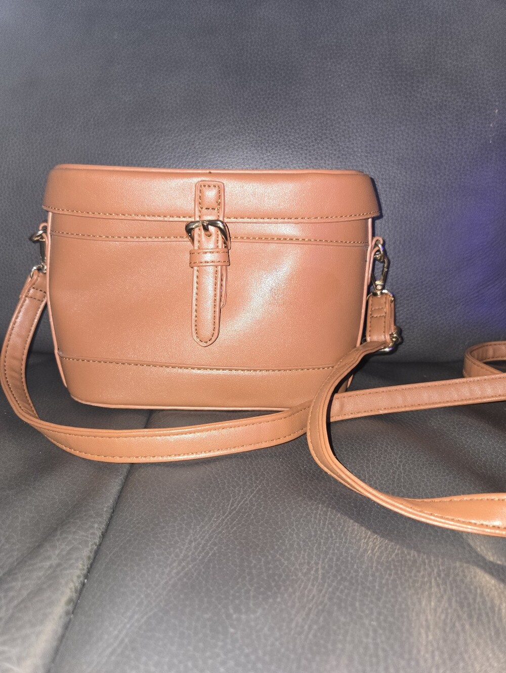 Women’s Tan Crossbody Bucket Bag with Buckle Detail
